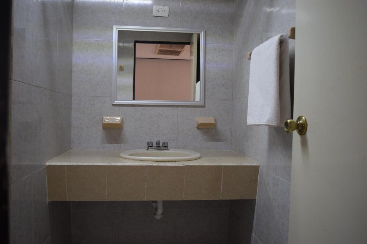 Hotel Virrey Rio Bravo Zewnętrze zdjęcie